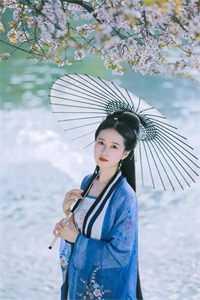 秋建平个人简历