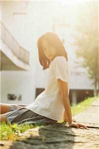 女主叫颜书语的