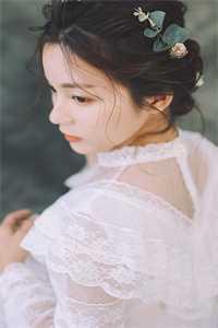 女主角叫沈月月的