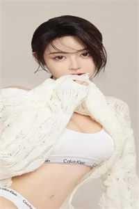 男主角叫闻人臻